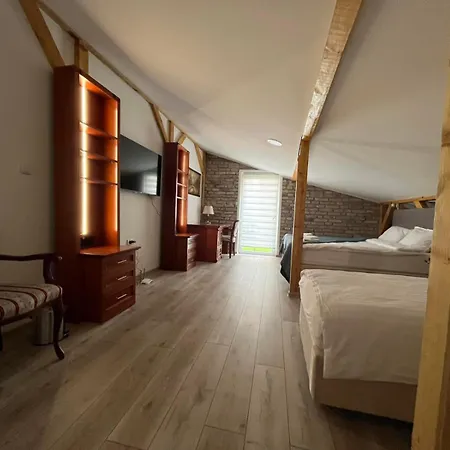 Moja Mona Daire Subotica